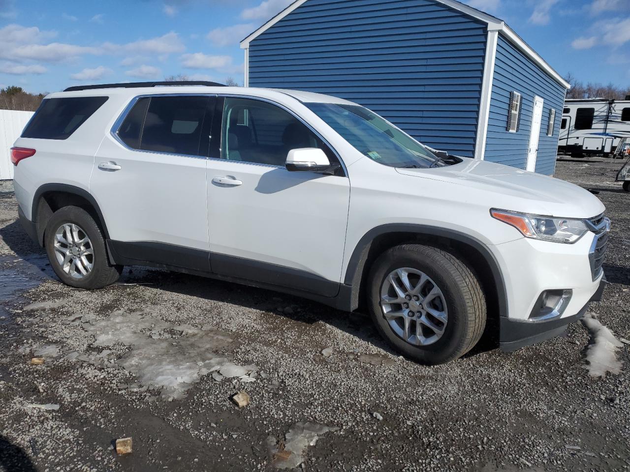 2020 Chevrolet Traverse VIN 1GNEVGKW2LJ184817 Copart auction photo, all over damage thumbnail 4