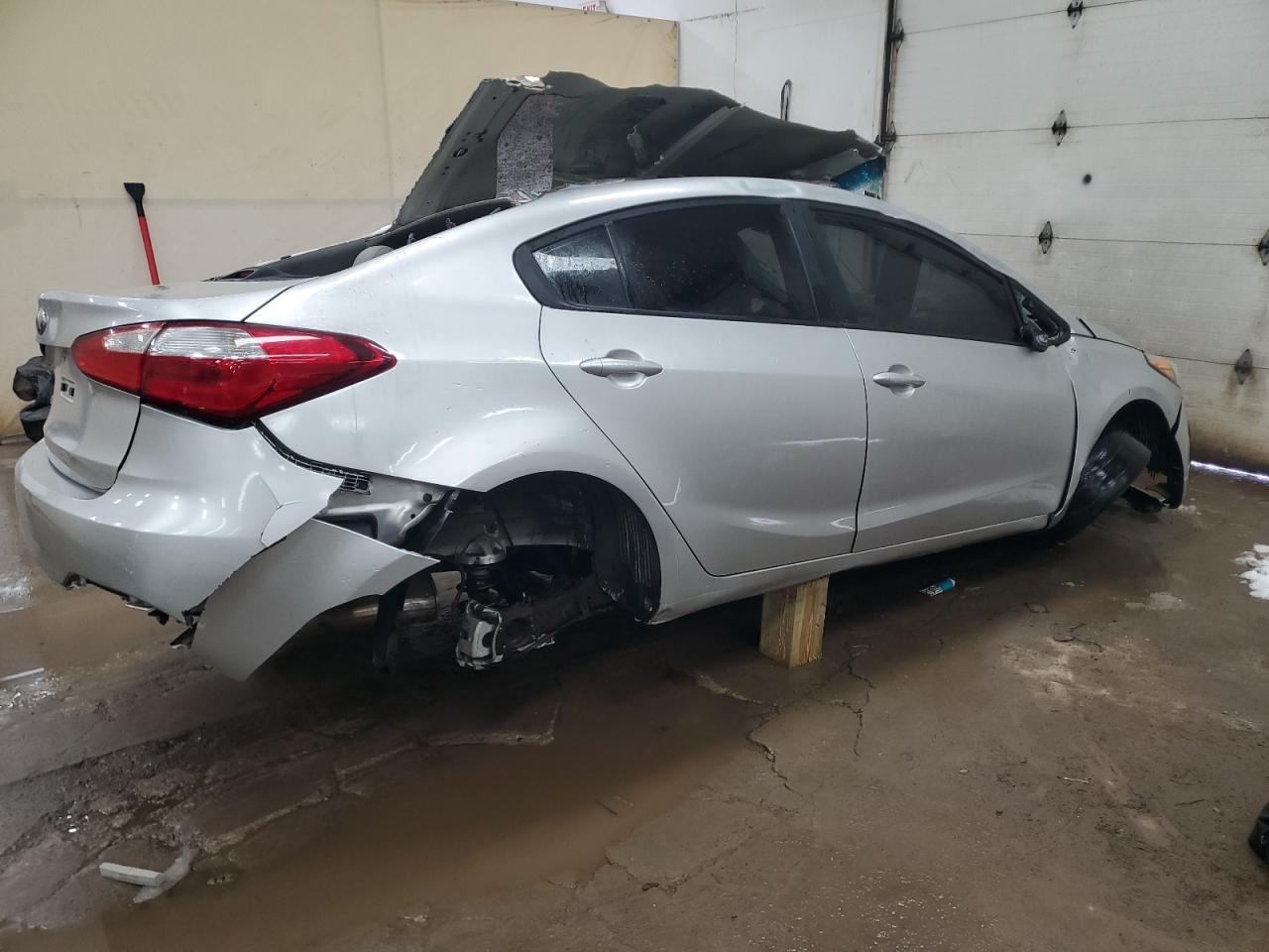 2014 KIA Forte VIN KNAFX4A65E5063294 Copart auction photo, rollover / mechanical damage thumbnail 3