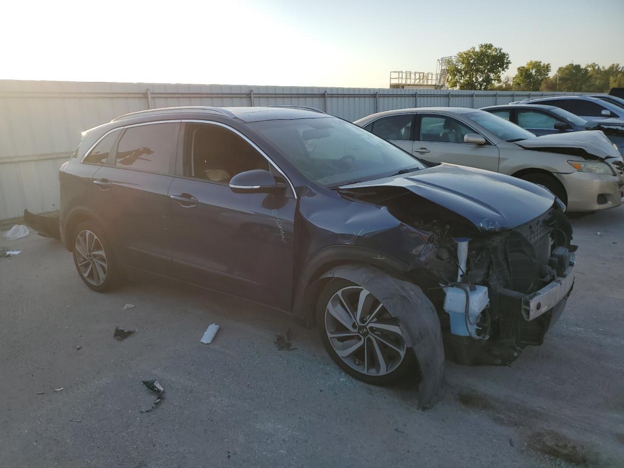 2017 KIA Niro VIN KNDCE3LC5H5048629 Copart auction photo, front end damage thumbnail 4