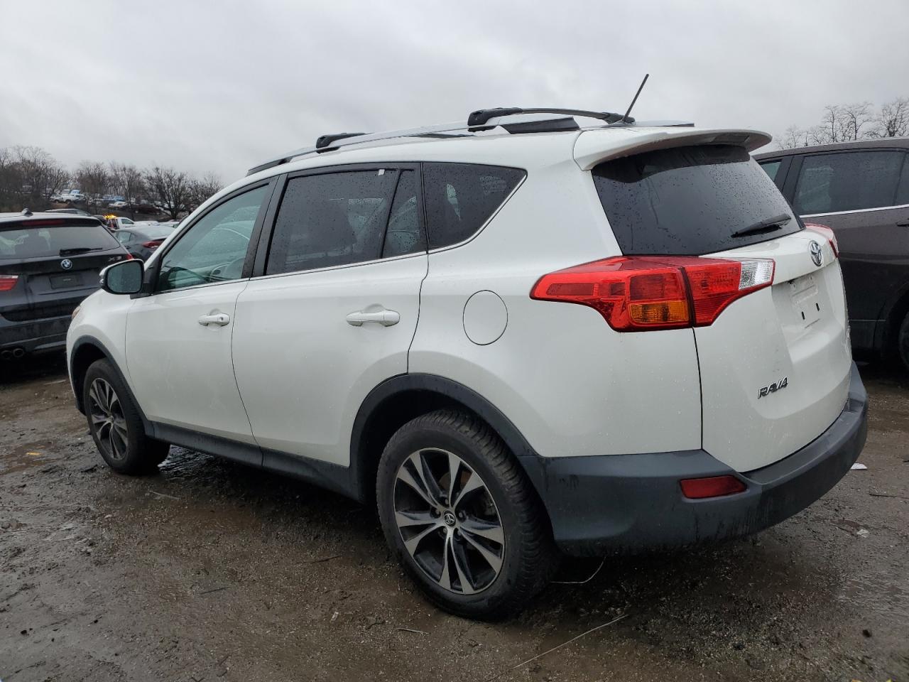 2015 Toyota RAV 4 VIN 2T3YFREV5FW204131 Copart auction photo, front end damage thumbnail 2