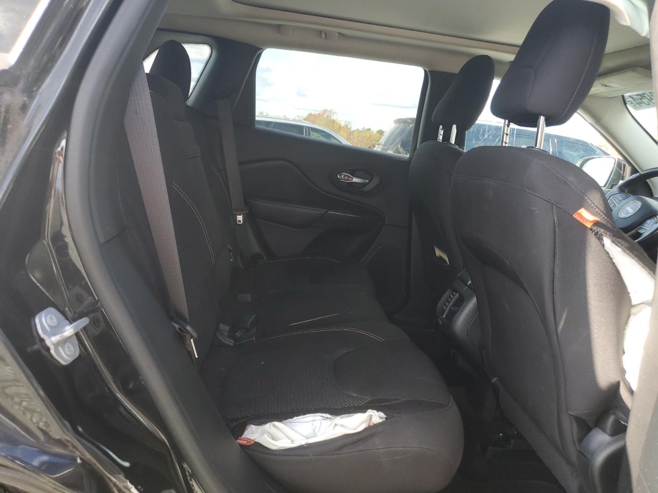 2016 Jeep Grand Cherokee VIN 1C4PJLCSXGW256731 Copart auction photo, all over damage thumbnail 11