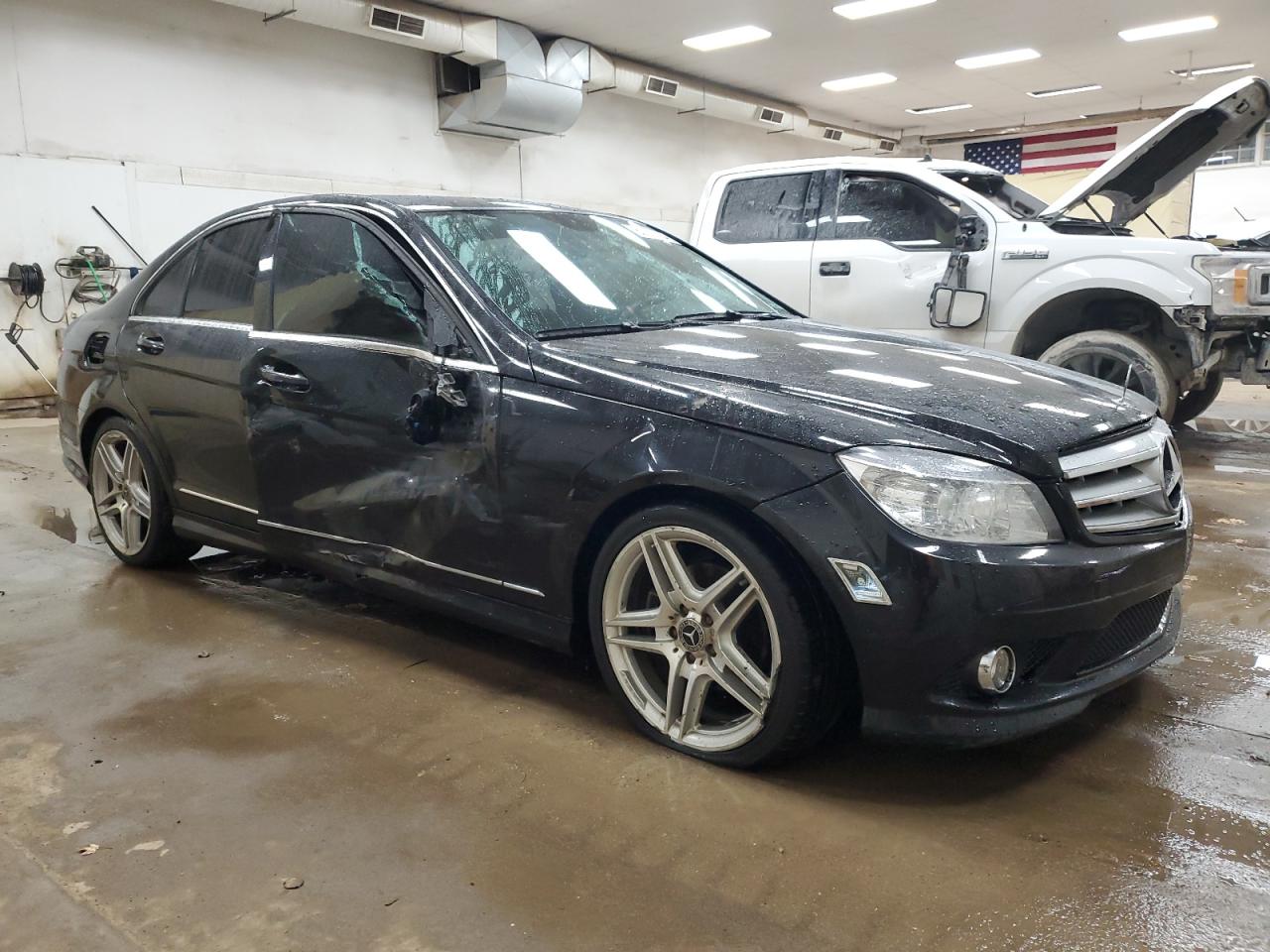 2010 Mercedes-Benz C-klasse VIN WDDGF8BB5AF447907 Copart auction photo, side / minor dent/scratches damage thumbnail 4