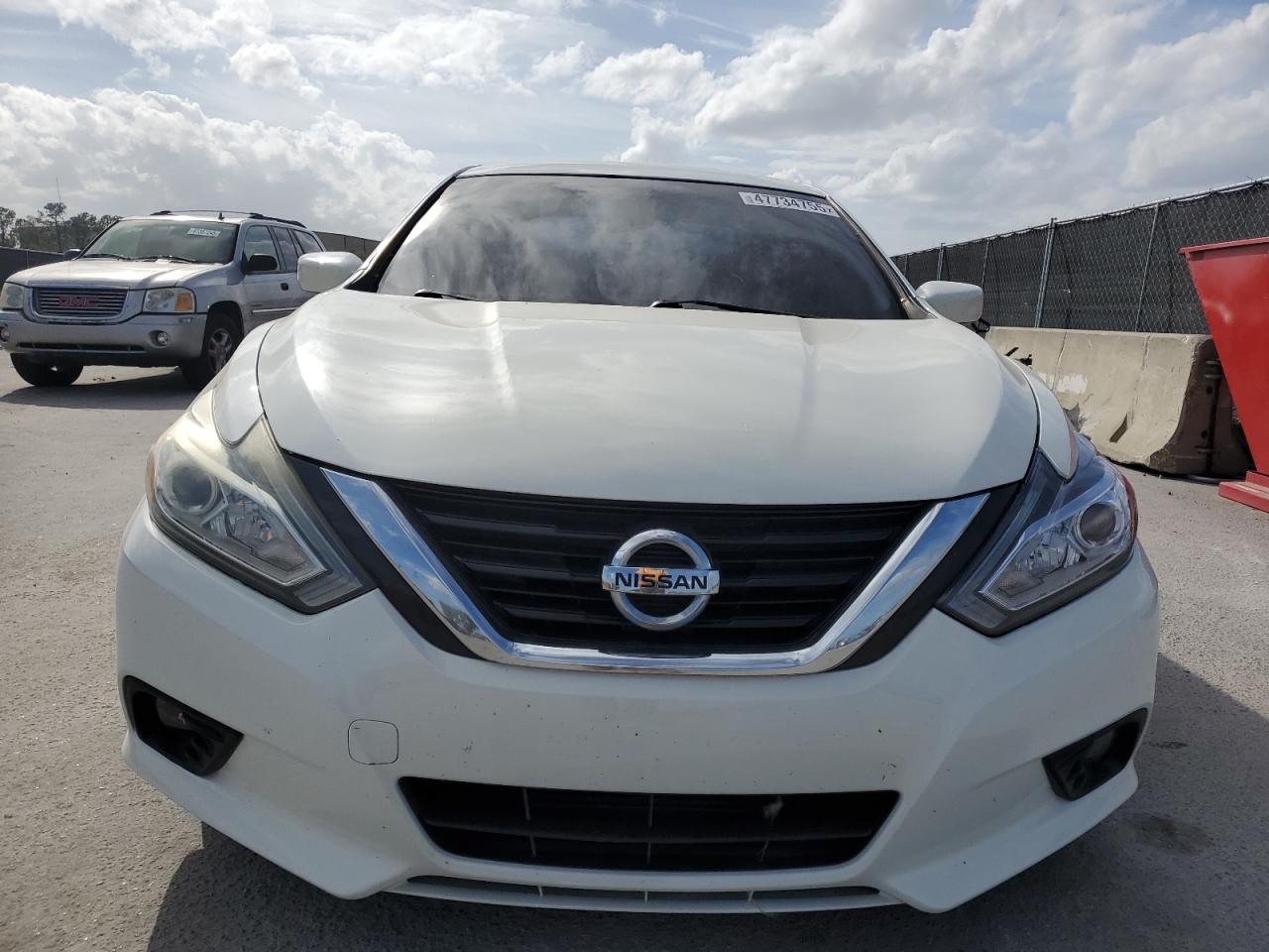 2018 Nissan Altima VIN 1N4AL3AP5JC118835 Copart auction photo, rear end / side damage thumbnail 5