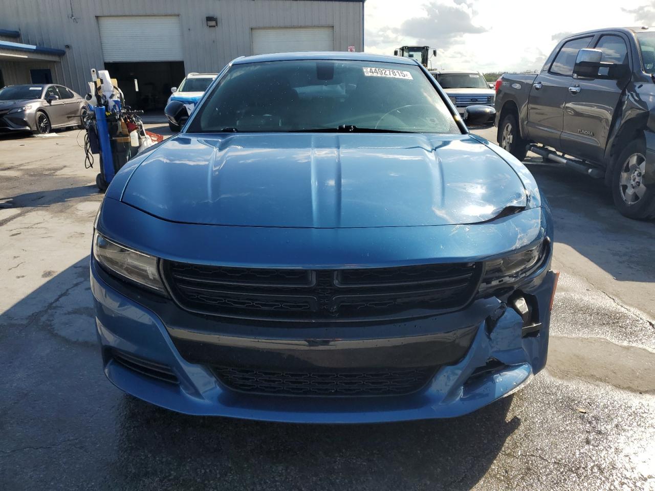 2020 Dodge Charger VIN 2C3CDXBG5LH195909 Copart auction photo, front end / side damage thumbnail 5