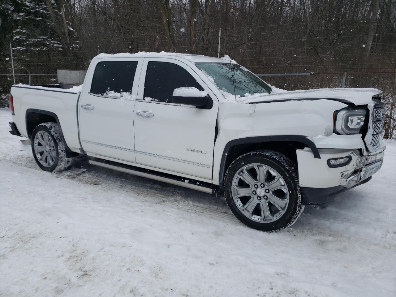 2018 GMC Sierra VIN 3GTU2PEJ5JG443988 Copart auction photo, front end / side damage thumbnail 4