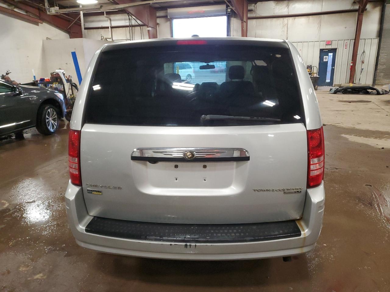 2010 Chrysler Town & Country VIN 2A4RR4DE6AR142509 Copart auction photo, front end damage thumbnail 6