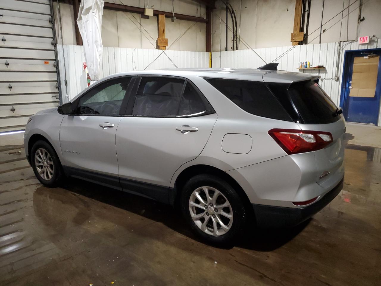 2020 Chevrolet Equinox VIN 3GNAXSEV0LS630721 Copart auction photo, minor dent/scratches damage thumbnail 2