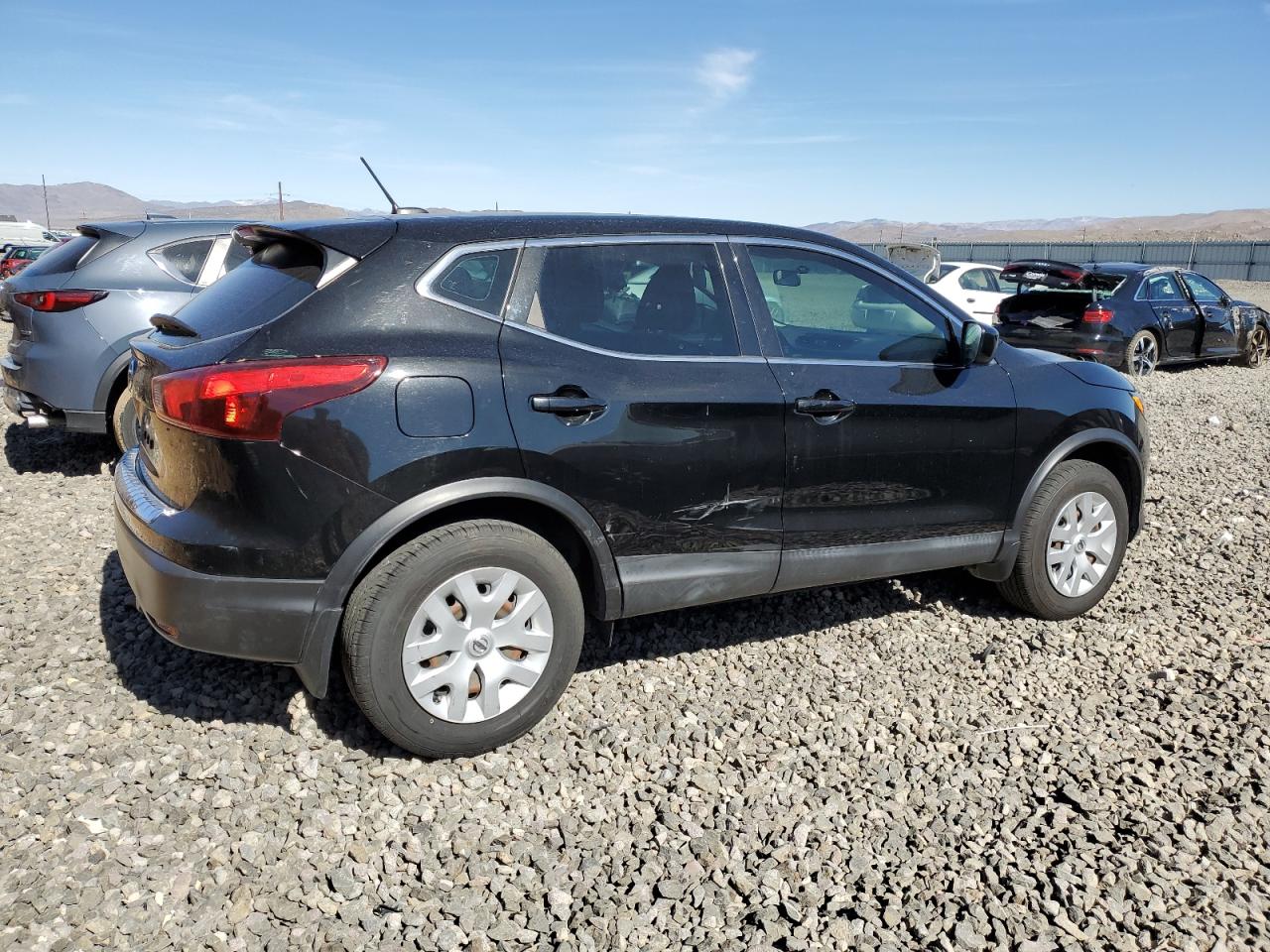 2019 Nissan Rogue VIN JN1BJ1CP6KW240869 Copart auction photo, side / minor dent/scratches damage thumbnail 3