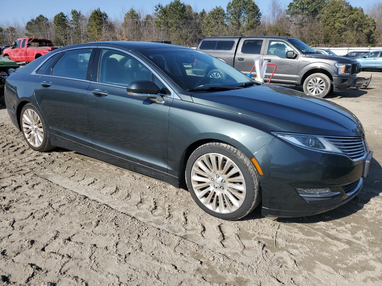 2015 Lincoln MKZ VIN 3LN6L2J93FR617438 Copart auction photo, side / minor dent/scratches damage thumbnail 4