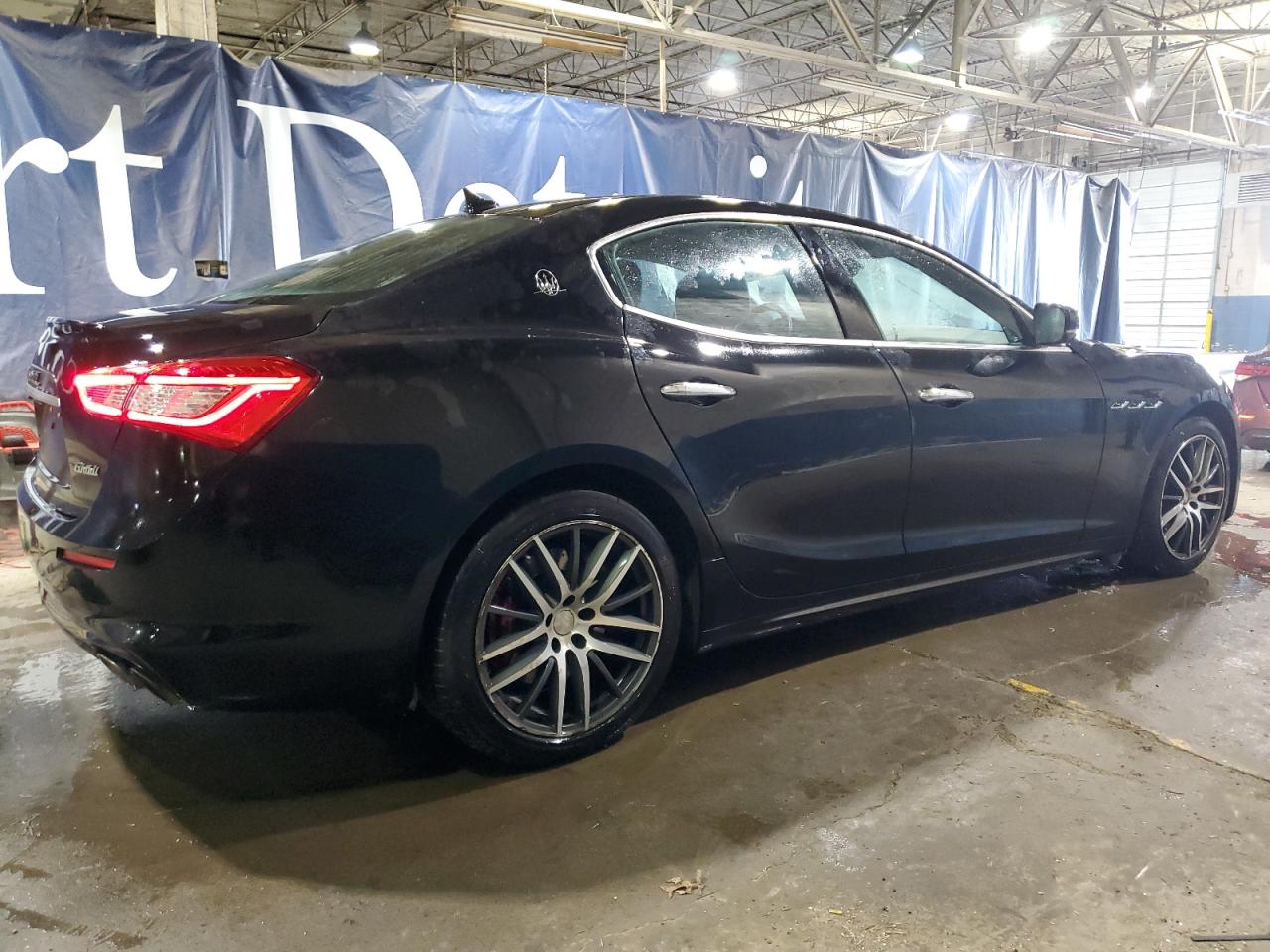 2019 Maserati Ghibli VIN ZAM57YTA3K1311130 Copart auction photo, minor dent/scratches damage thumbnail 3