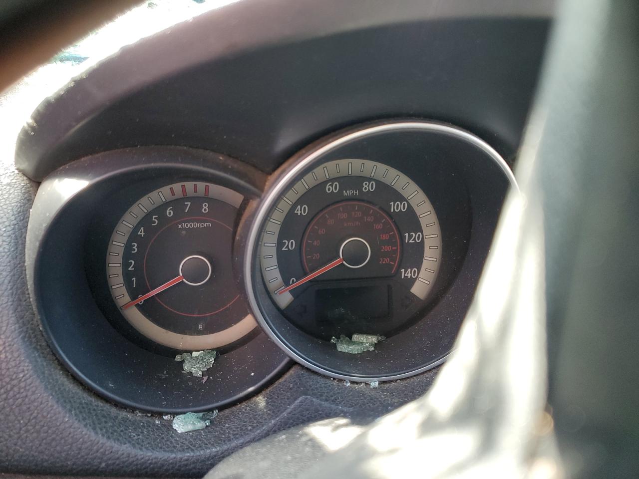 2011 KIA Forte VIN KNAFU5A25B5369953 Copart auction photo, front end / side damage thumbnail 9