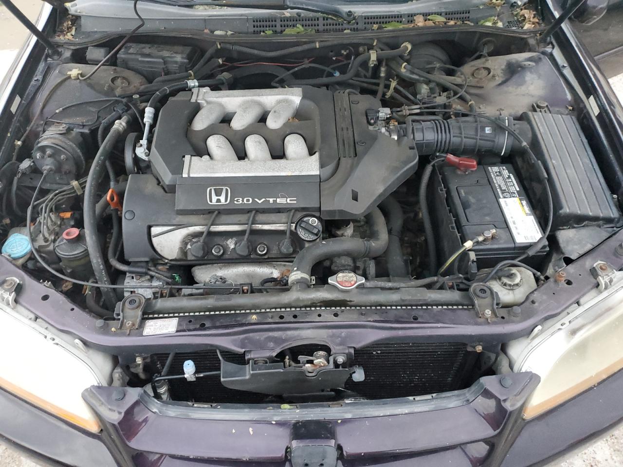 1998 Honda Accord VIN 1HGCG1652WA013712 Copart auction photo, water/flood damage thumbnail 11