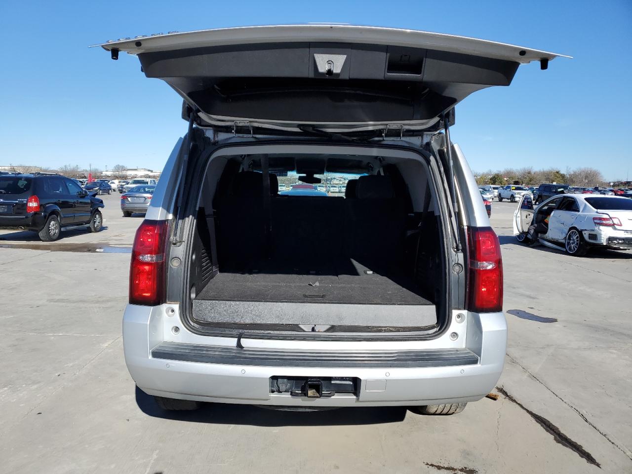 2016 Chevrolet Tahoe VIN 1GNSCAKC3GR378226 Copart auction photo, front end / side damage thumbnail 6