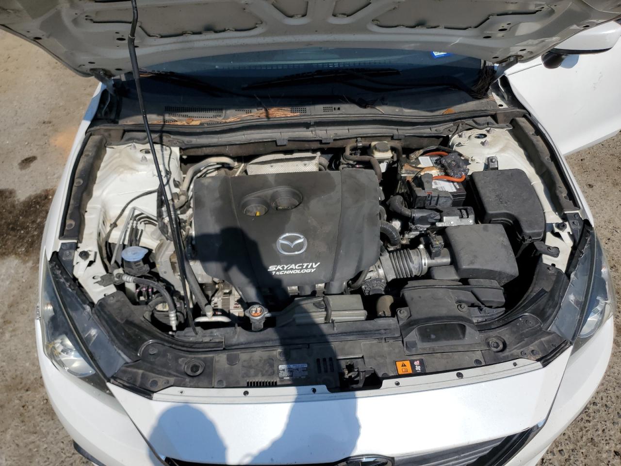 2016 Mazda 3 VIN 3MZBM1U7XGM281979 Copart auction photo, rear end / minor dent/scratches damage thumbnail 11