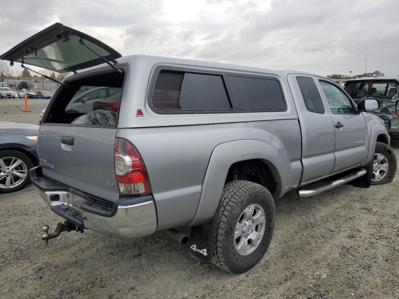 2015 Toyota Tacoma VIN 5TFUU4EN0FX144861 Copart auction photo, all over damage thumbnail 3