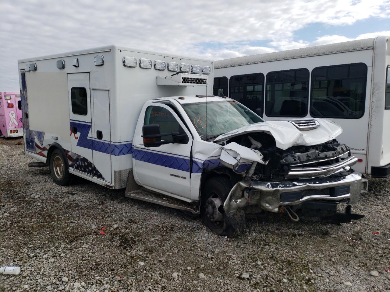2017 Chevrolet Silverado VIN 1GB3KZCY2HF235638 Copart auction photo, front end / top/roof damage thumbnail 4
