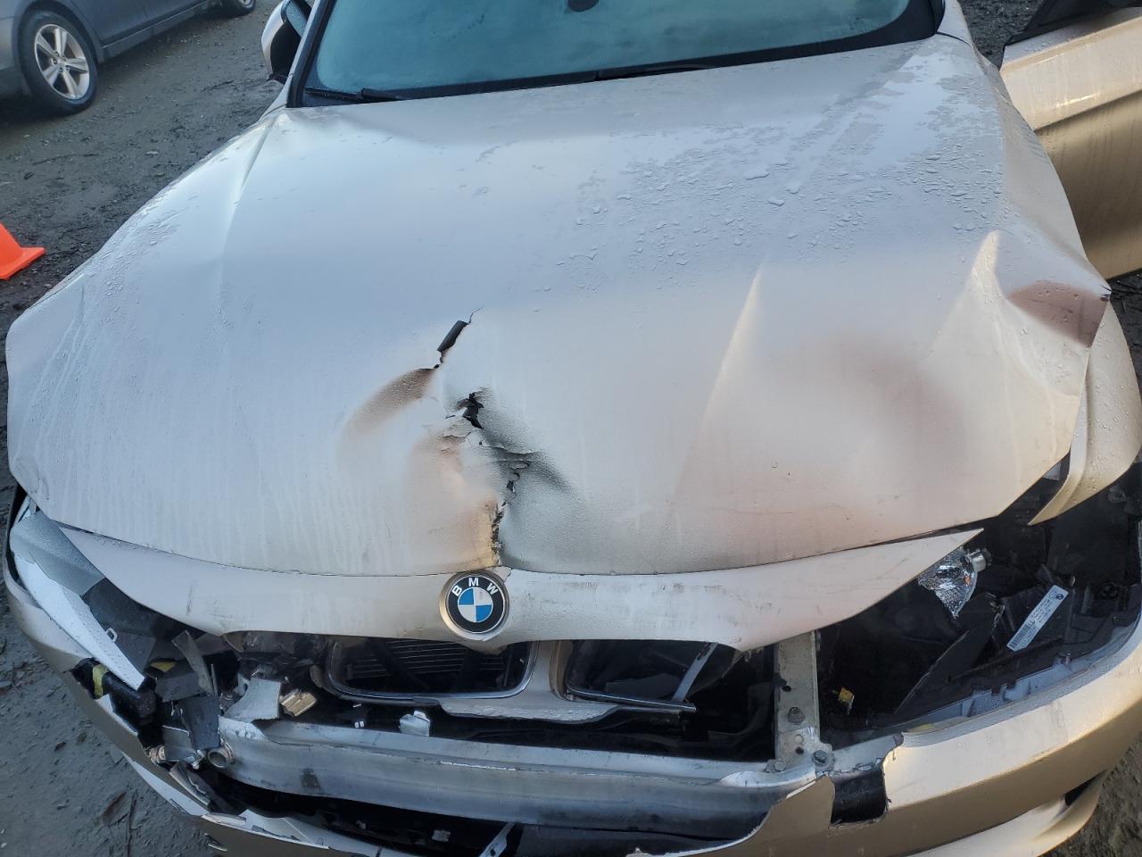 2014 BMW 3er VIN WBA3C3G51ENR25868 Copart auction photo, front end damage thumbnail 11