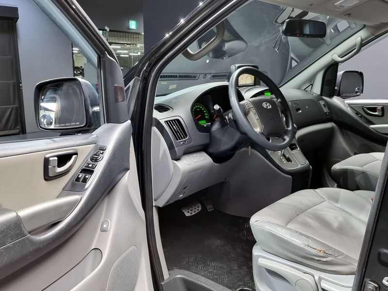 2013 Hyundai Starex VIN KMFWBX7KBEU564784 Encar auction photo thumbnail 11