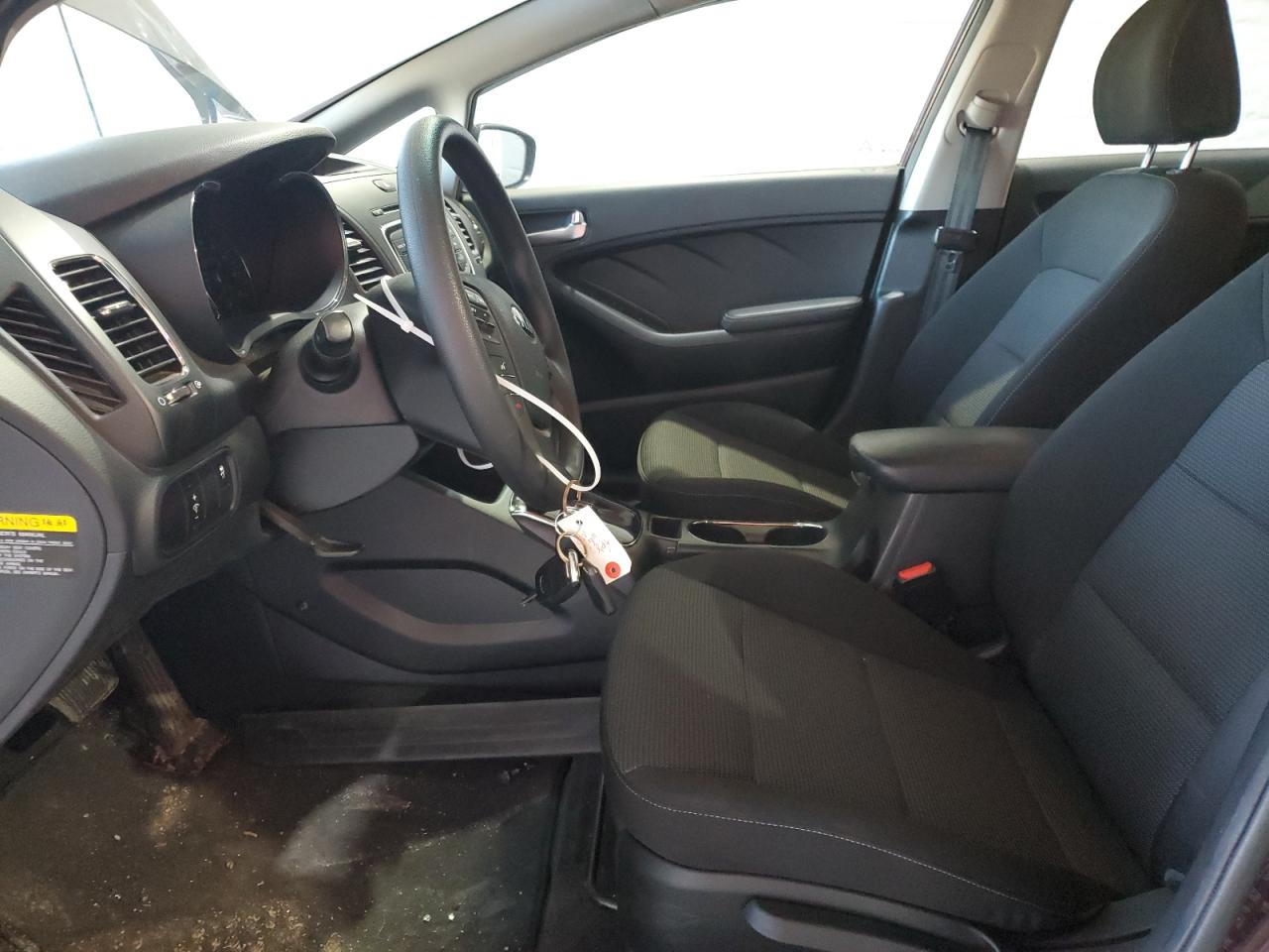 2018 KIA Forte VIN 3KPFK4A75JE246557 Copart auction photo, front end / side damage thumbnail 7