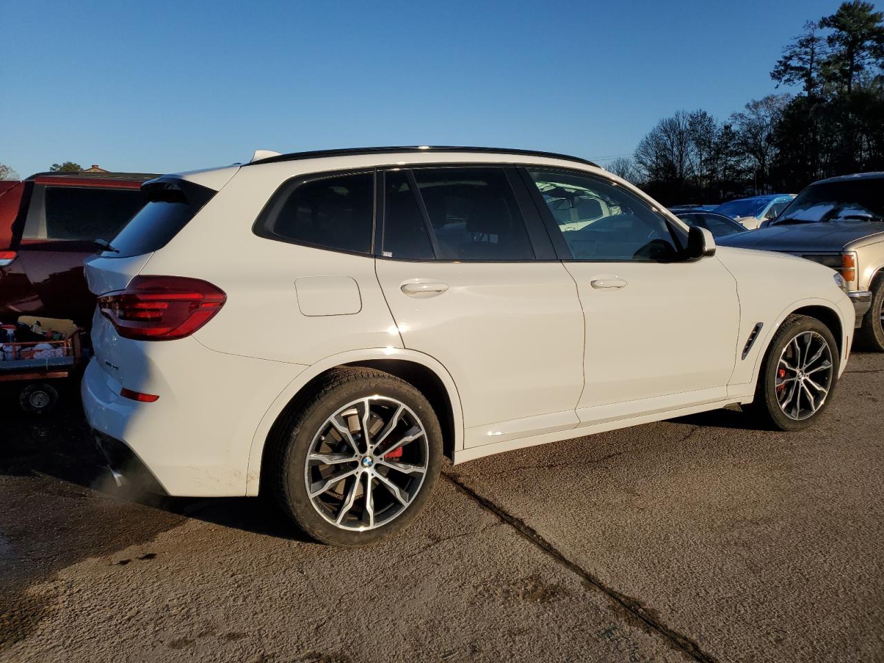 2021 BMW X3 VIN 5UXTY3C01M9D73263 Copart auction photo, front end damage thumbnail 3