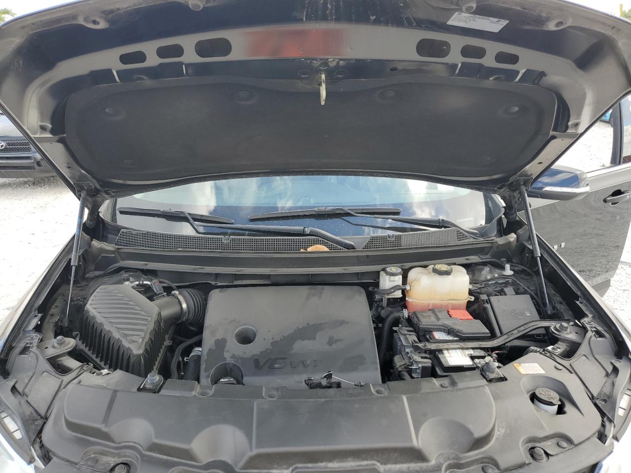 2021 Chevrolet Traverse VIN 1GNERGKWXMJ257678 Copart auction photo, side / front end damage thumbnail 12
