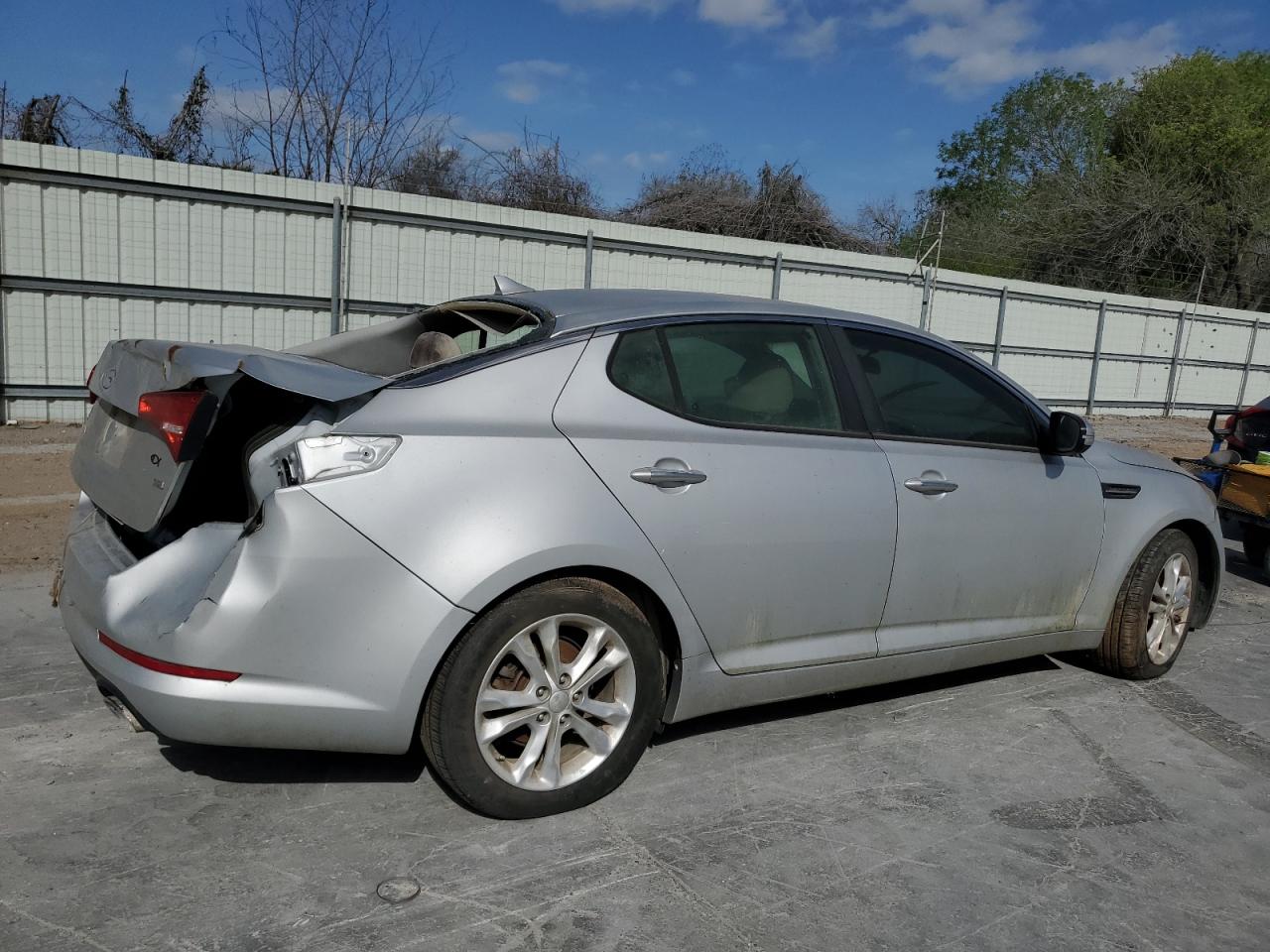 2013 KIA Optima VIN 5XXGM4A77DG129427 Copart auction photo, rear end / front end damage thumbnail 3