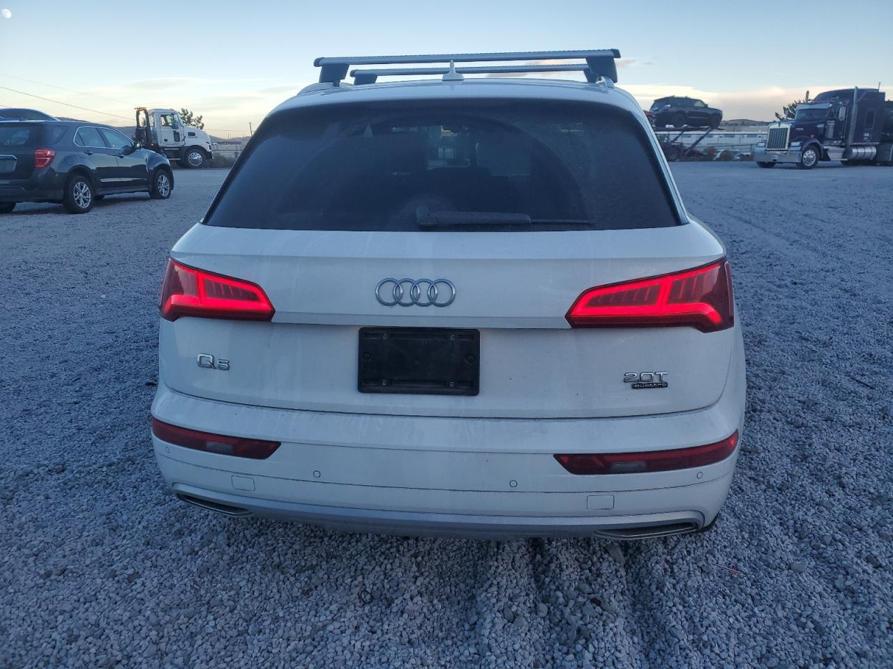 2018 Audi Q5 VIN WA1BNAFY9J2047735 Copart auction photo, front end damage thumbnail 6