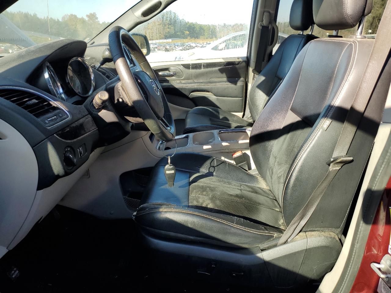 2017 Dodge Caravan VIN 2C4RDGCG9HR692919 Copart auction photo, side / rear end damage thumbnail 7