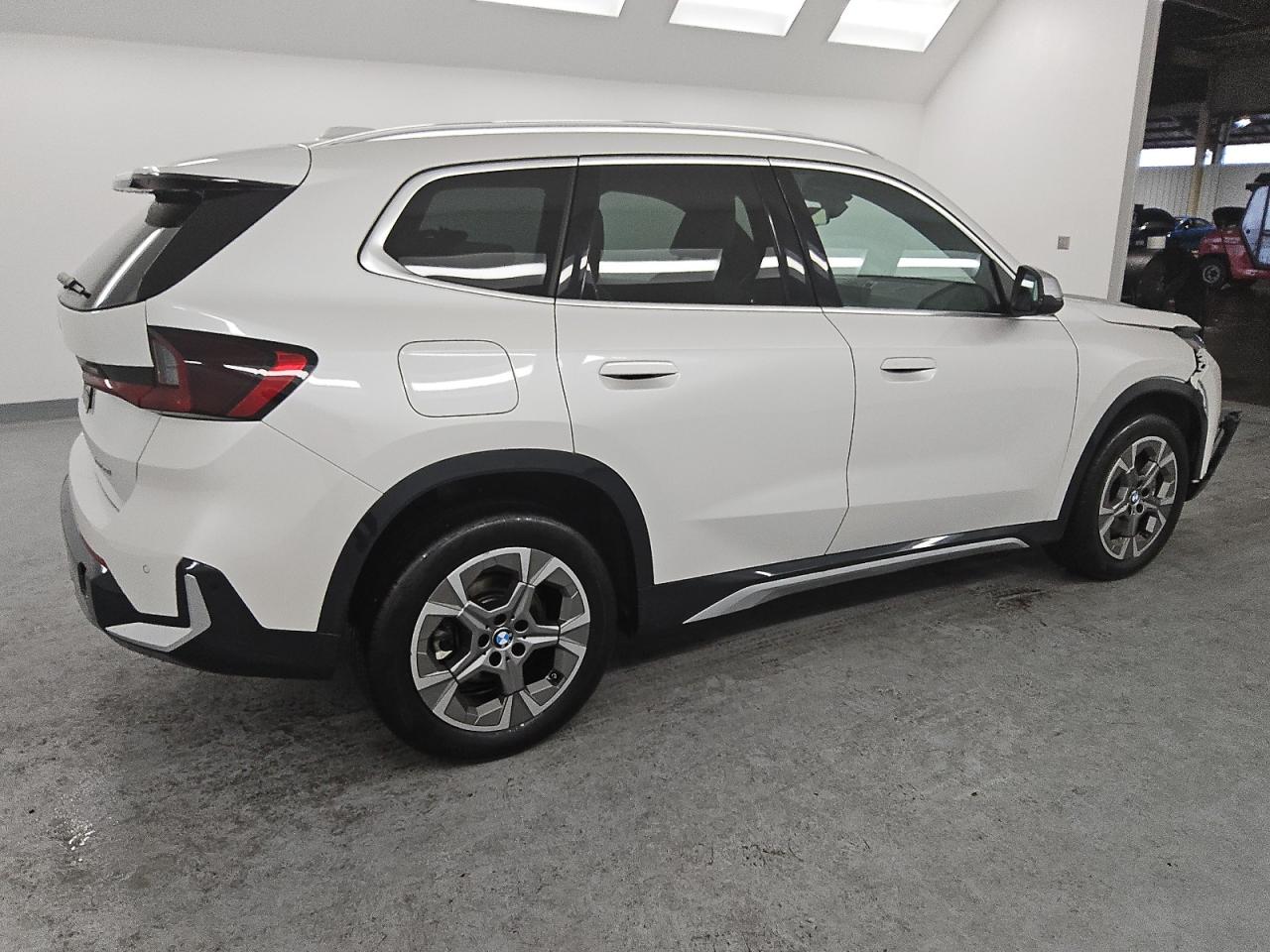 2024 BMW X1 VIN WBX73EF04R5Z18721 Copart auction photo, front end damage thumbnail 3