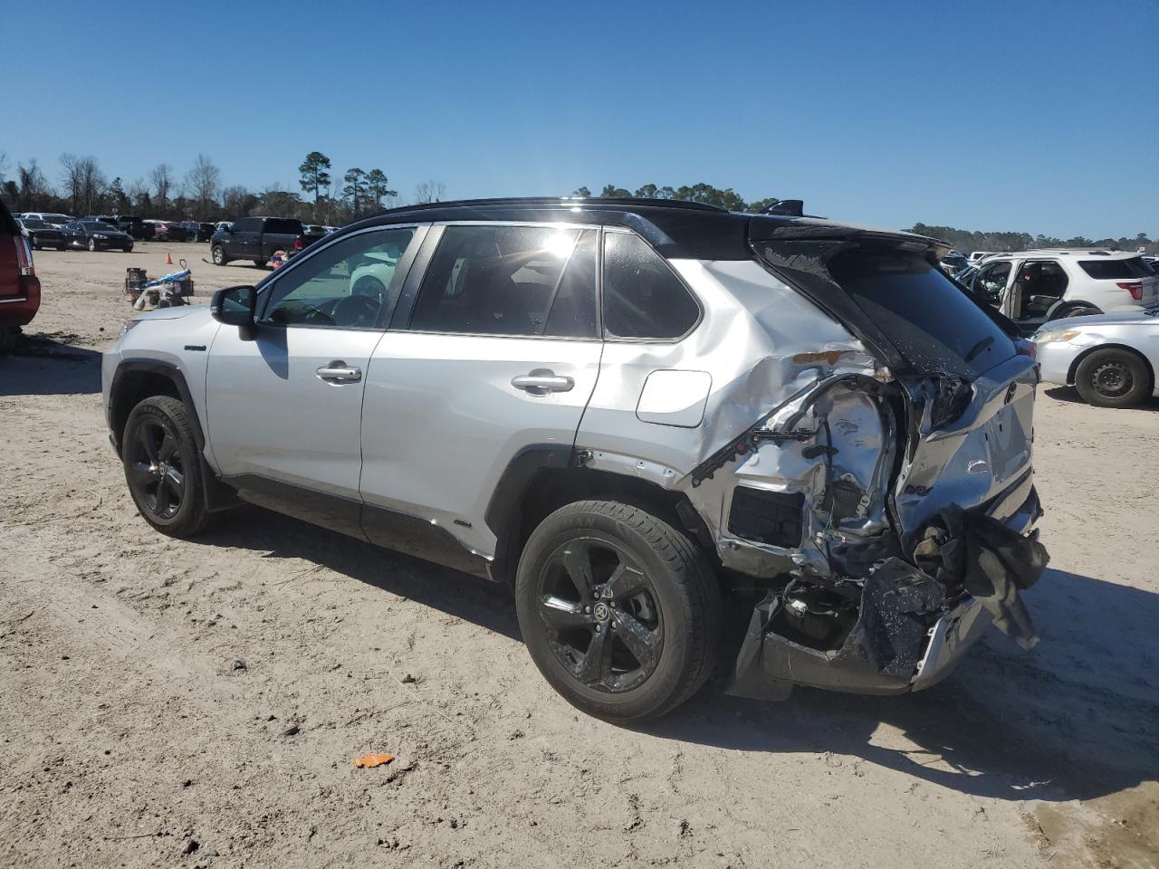 2021 Toyota RAV 4 VIN 2T3E6RFV2MW015094 Copart auction photo, rear end / side damage thumbnail 2