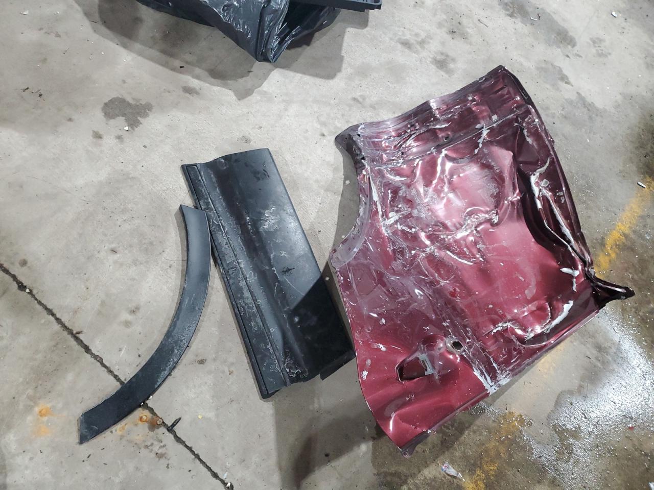 2018 Honda CR-V VIN 2HKRW2H50JH611880 Copart auction photo, side damage thumbnail 12