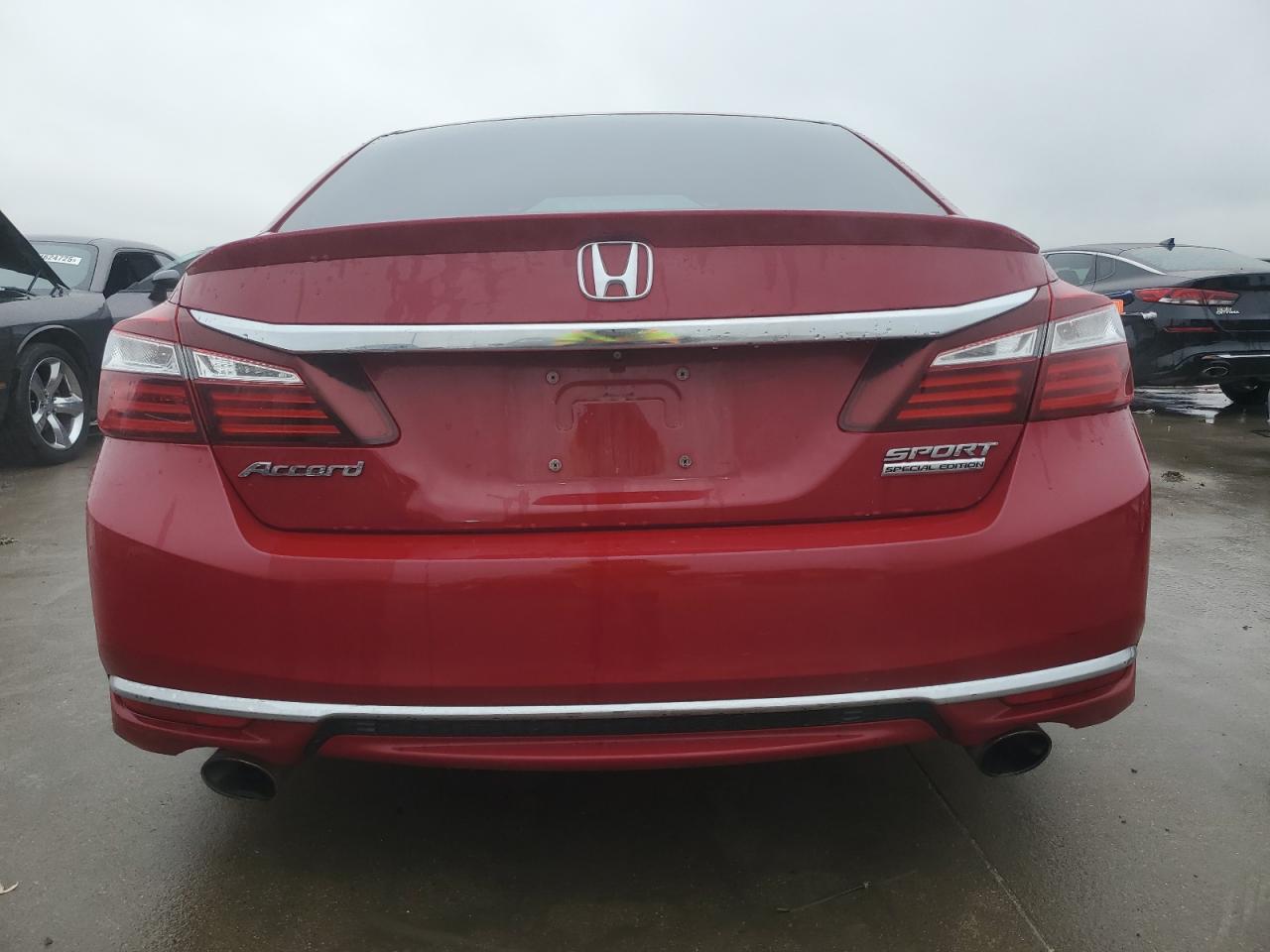 2017 Honda Accord VIN 1HGCR2F12HA193600 Copart auction photo, normal wear damage thumbnail 6
