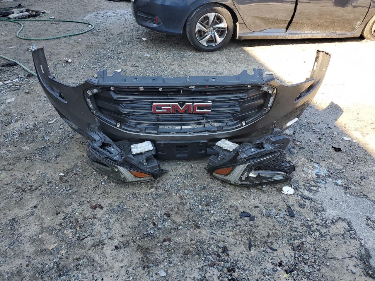 2019 GMC Terrain VIN 3GKALMEV6KL172700 Copart auction photo, front end / rear end damage thumbnail 15