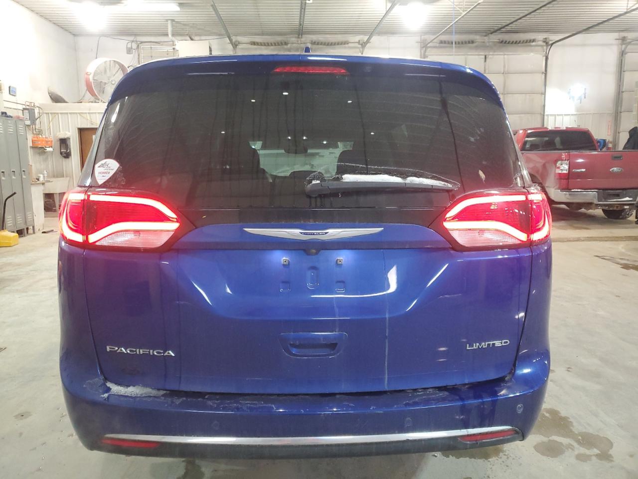 2019 Chrysler Pacifica VIN 2C4RC1GG9KR633760 Copart auction photo, side / front end damage thumbnail 6