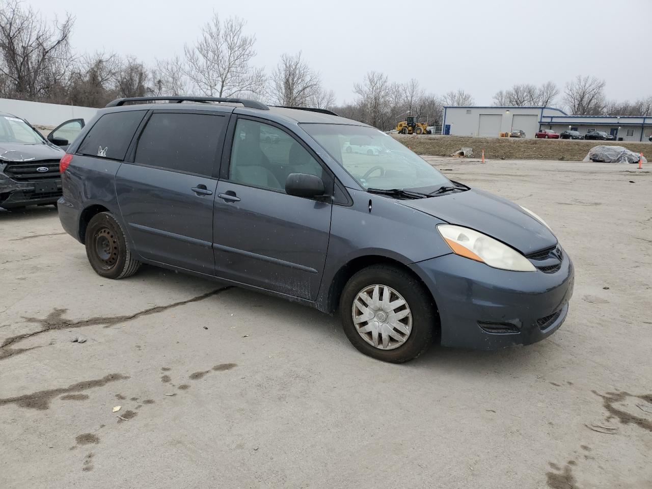 2009 Toyota Sienna VIN 5TDZK23C79S283803 Copart auction photo, top/roof damage thumbnail 4