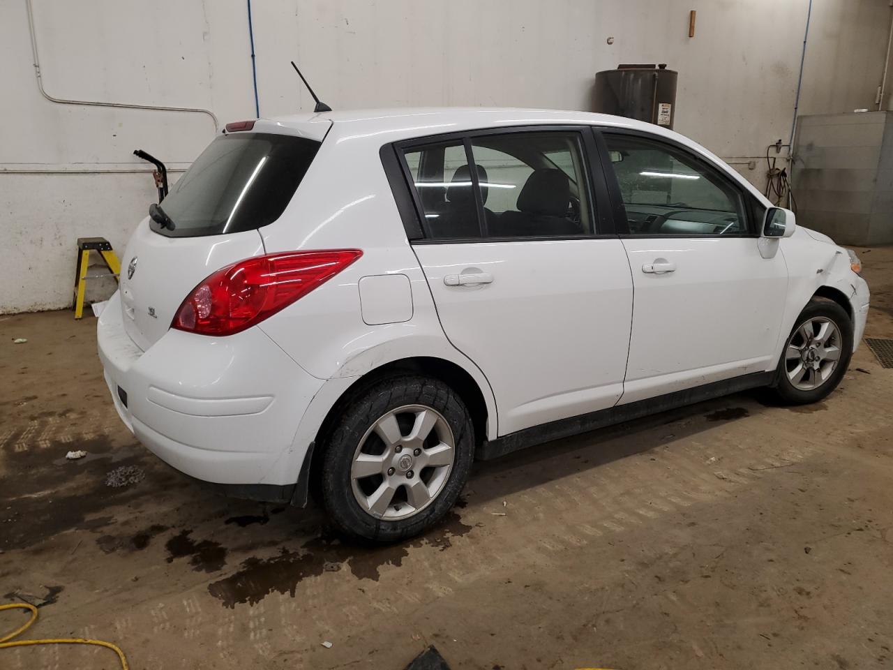 2008 Nissan Versa VIN 3N1BC13E58L426667 Copart auction photo, front end / rear end damage thumbnail 3