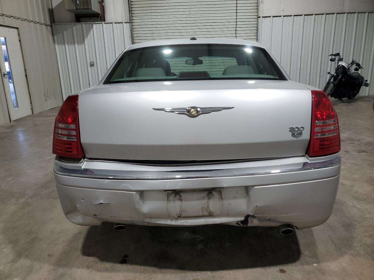 2007 Chrysler 300 VIN 2C3KA63H87H855257 Copart auction photo, rear end damage thumbnail 6