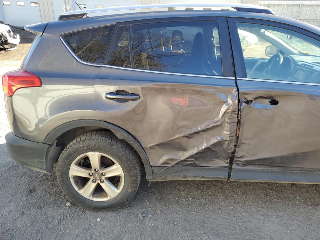 2013 Toyota RAV 4 VIN JTMRFREV0D5006128 Copart auction photo, side / minor dent/scratches damage thumbnail 11