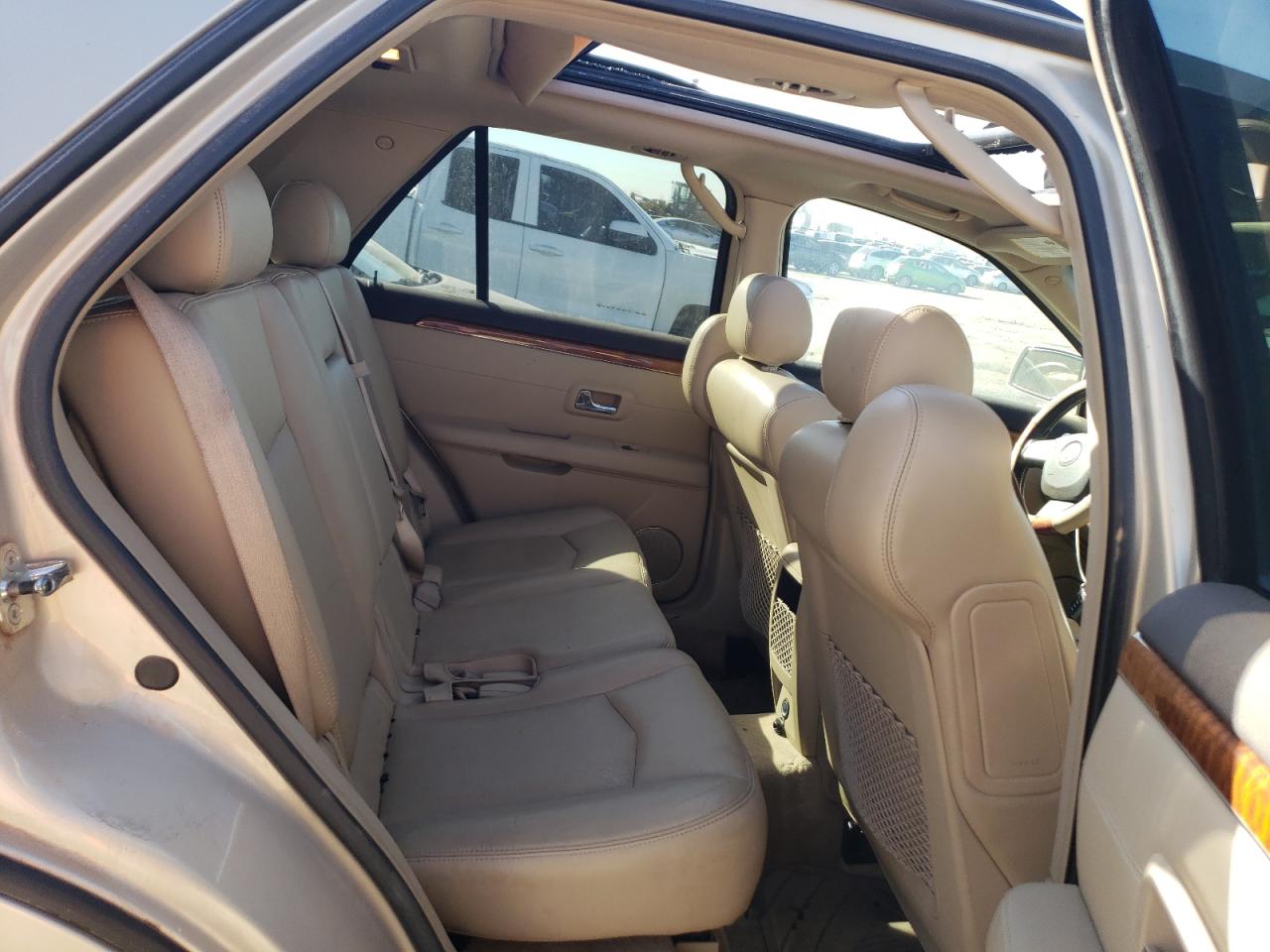 2008 Cadillac SRX VIN 1GYEE437680143838 Copart auction photo, mechanical damage thumbnail 11