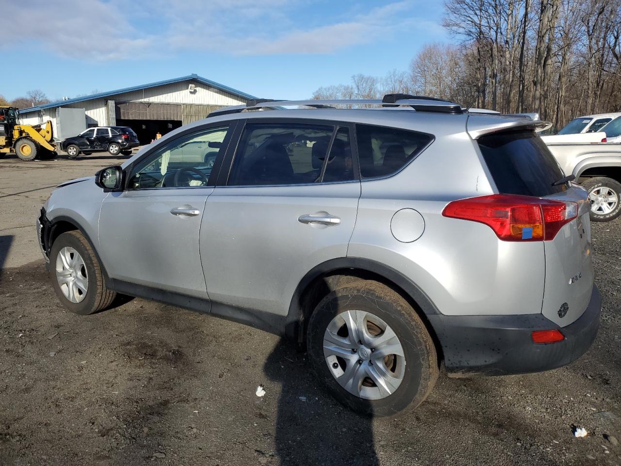 2015 Toyota RAV 4 VIN JTMBFREV5FD104453 Copart auction photo, front end / minor dent/scratches damage thumbnail 2