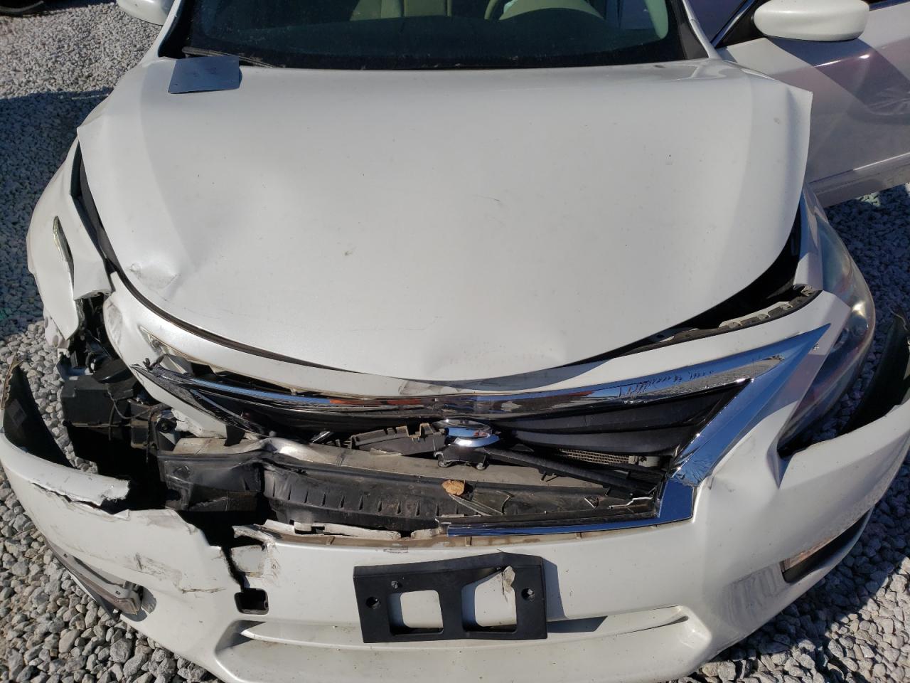 2013 Nissan Altima VIN 1N4AL3AP1DN483568 Copart auction photo, front end / minor dent/scratches damage thumbnail 11