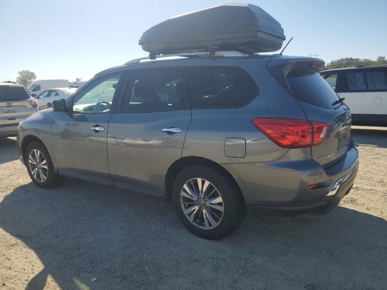 2018 Nissan Pathfinder VIN 5N1DR2MM7JC629606 Copart auction photo, burn - engine damage thumbnail 2