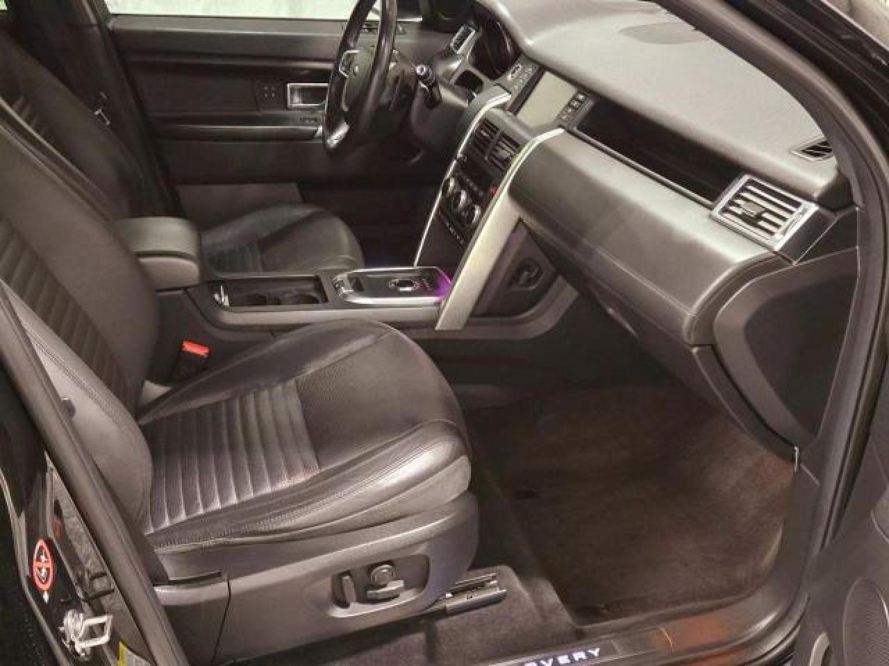 2017 Land Rover Discovery VIN SALCT2BG4HH697351 Copart auction photo, normal wear damage thumbnail 5