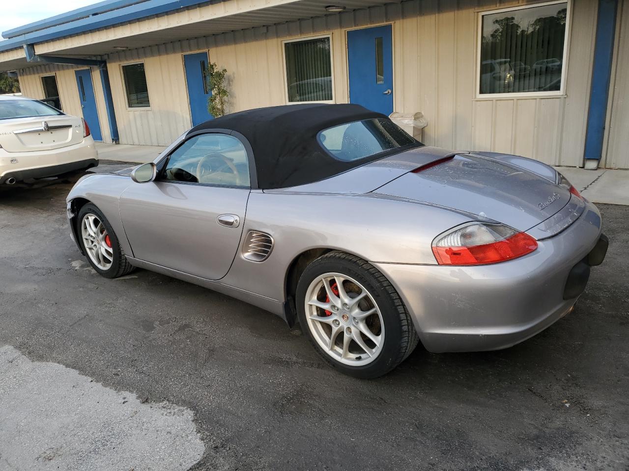 2004 Porsche Boxster VIN WP0CB29894U660452 Copart auction photo, front end / minor dent/scratches damage thumbnail 2