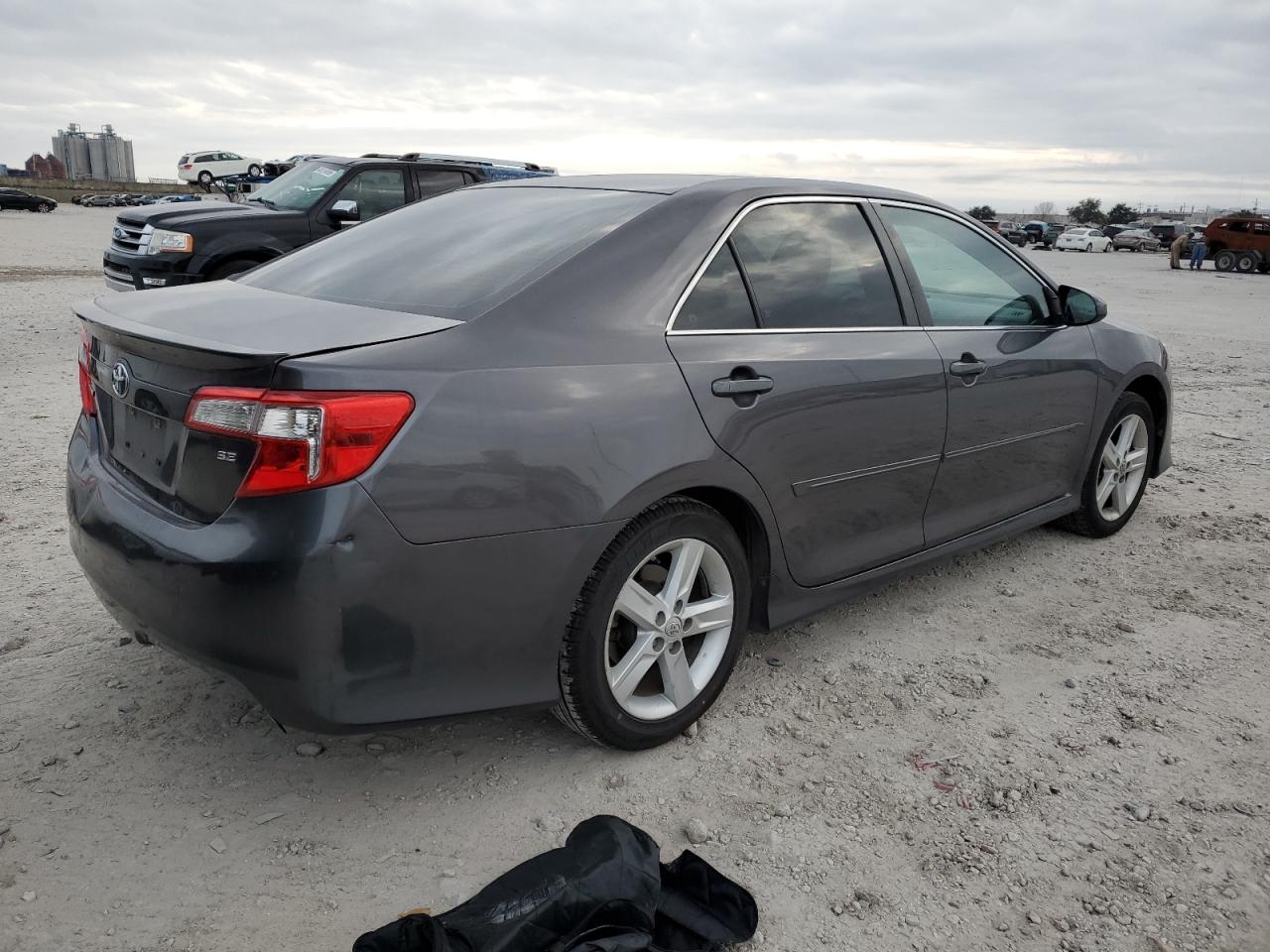2014 Toyota Camry VIN 4T1BF1FK2EU406945 Copart auction photo, side damage thumbnail 3