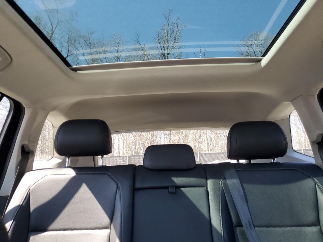 2020 Volkswagen Tiguan VIN 3VV2B7AX5LM038432 Copart auction photo, front end damage thumbnail 10