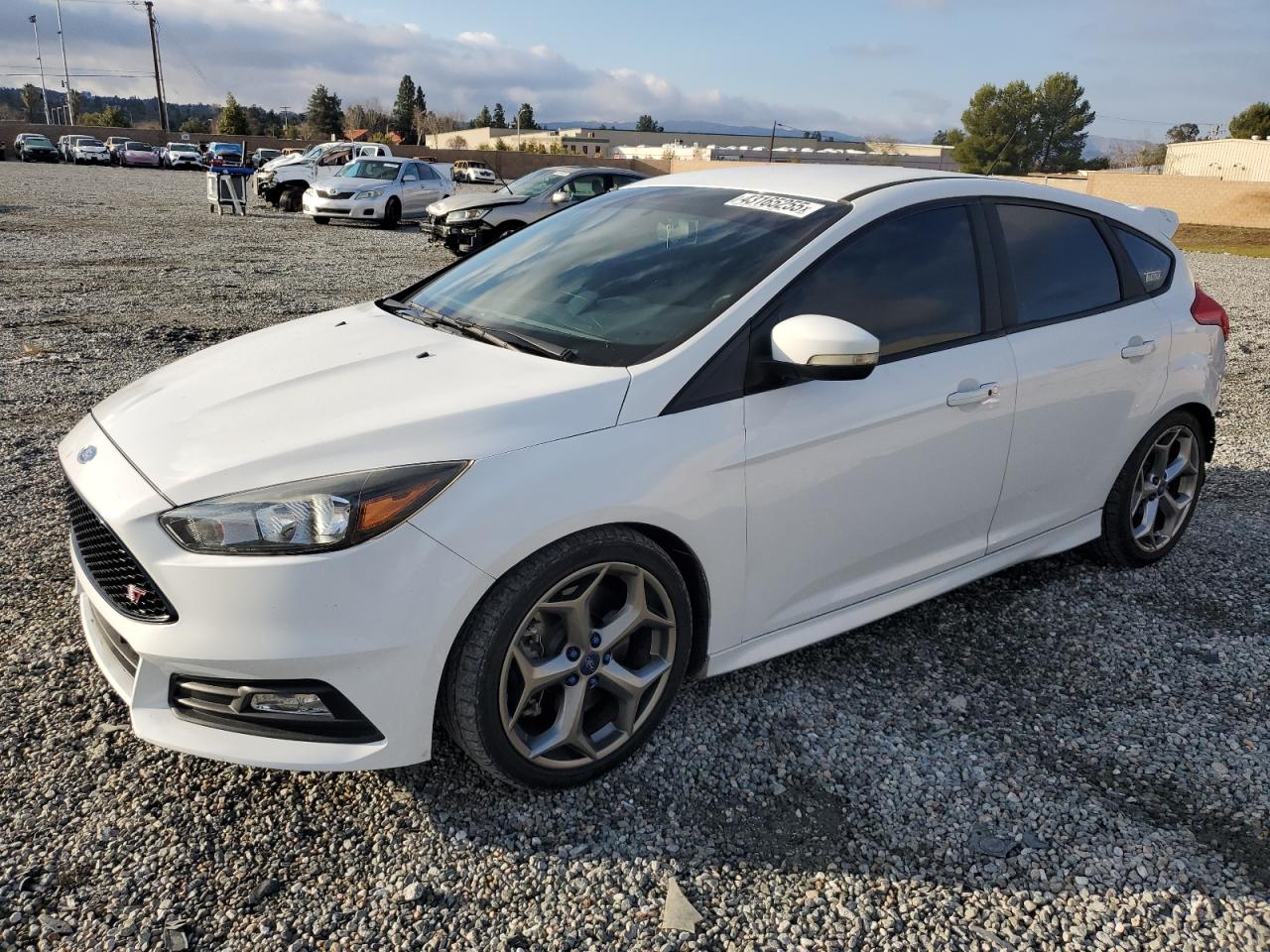 2018 Ford Focus VIN 1FADP3L98JL233445