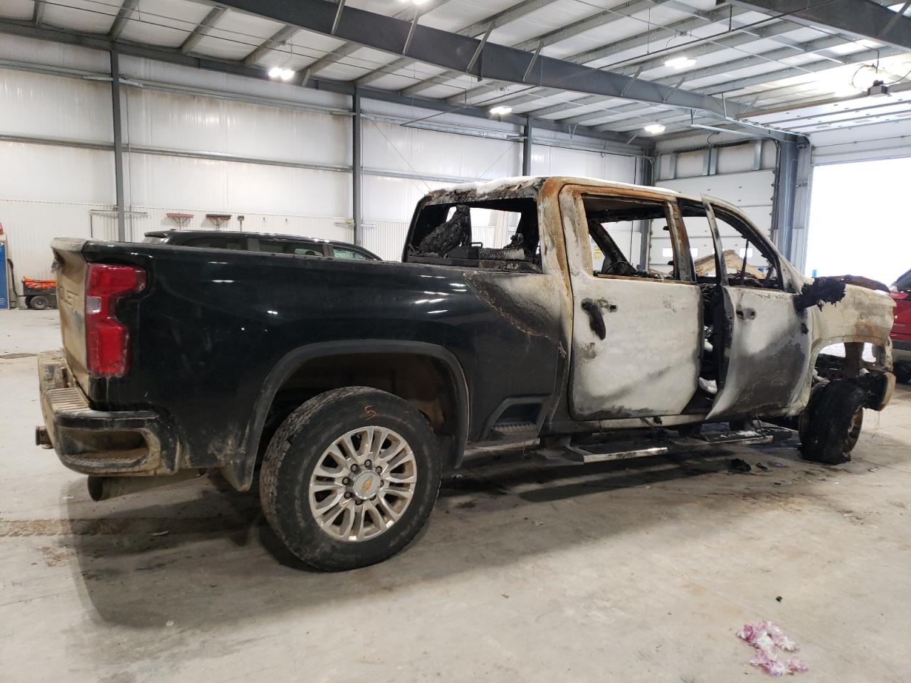 2022 Chevrolet Silverado VIN 2GC4YREY2N1224556 Copart auction photo, burn damage thumbnail 3