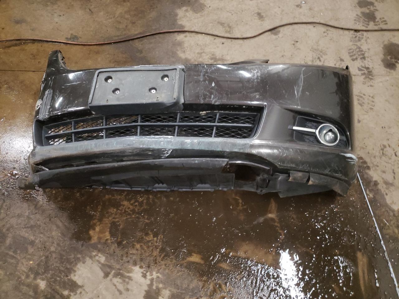 2013 Buick LaCrosse VIN 1G4GC5ER6DF322750 Copart auction photo, front end / minor dent/scratches damage thumbnail 12