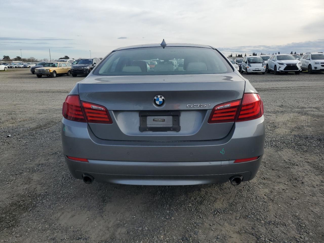 2011 BMW 5er VIN WBAFU7C52BDU56315 Copart auction photo, front end / rear end damage thumbnail 6